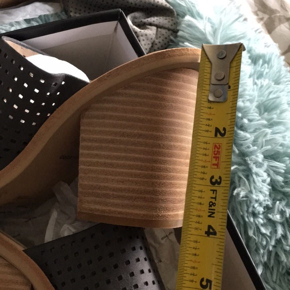 Dolce vita grey suede slip on heels beautiful - Picture 3 of 5